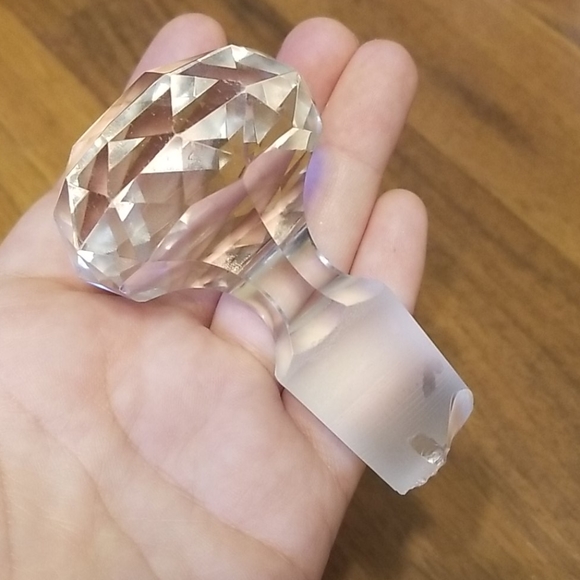 Vintage Cut Crystal Decanters, set of 2 Two - Picture 15 of 16